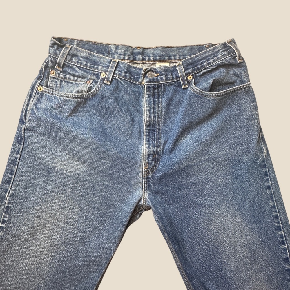 Vintage Levi's 505 Jeans Mens 36x32 Straight Leg Blue Medium Wash Denim 90s